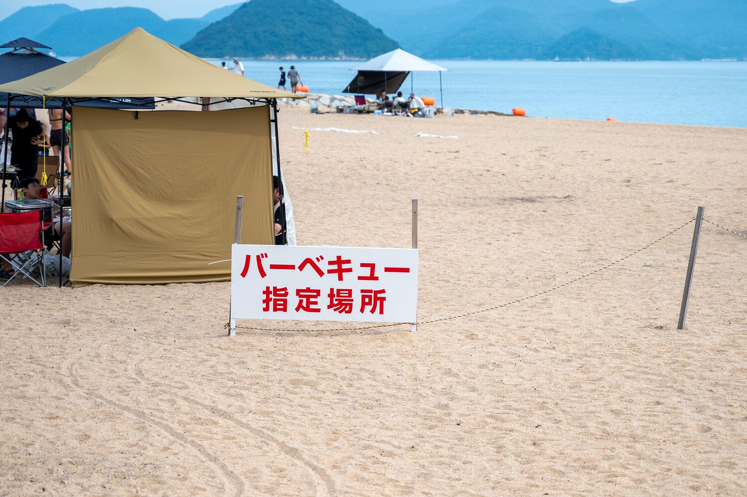 夏の訪れを告げる！岡山県最大の渋川海水浴場、いよいよ海開き！の画像